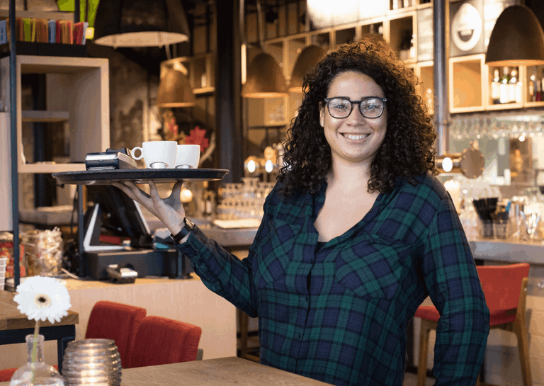whitney van buurten in de fabriek
